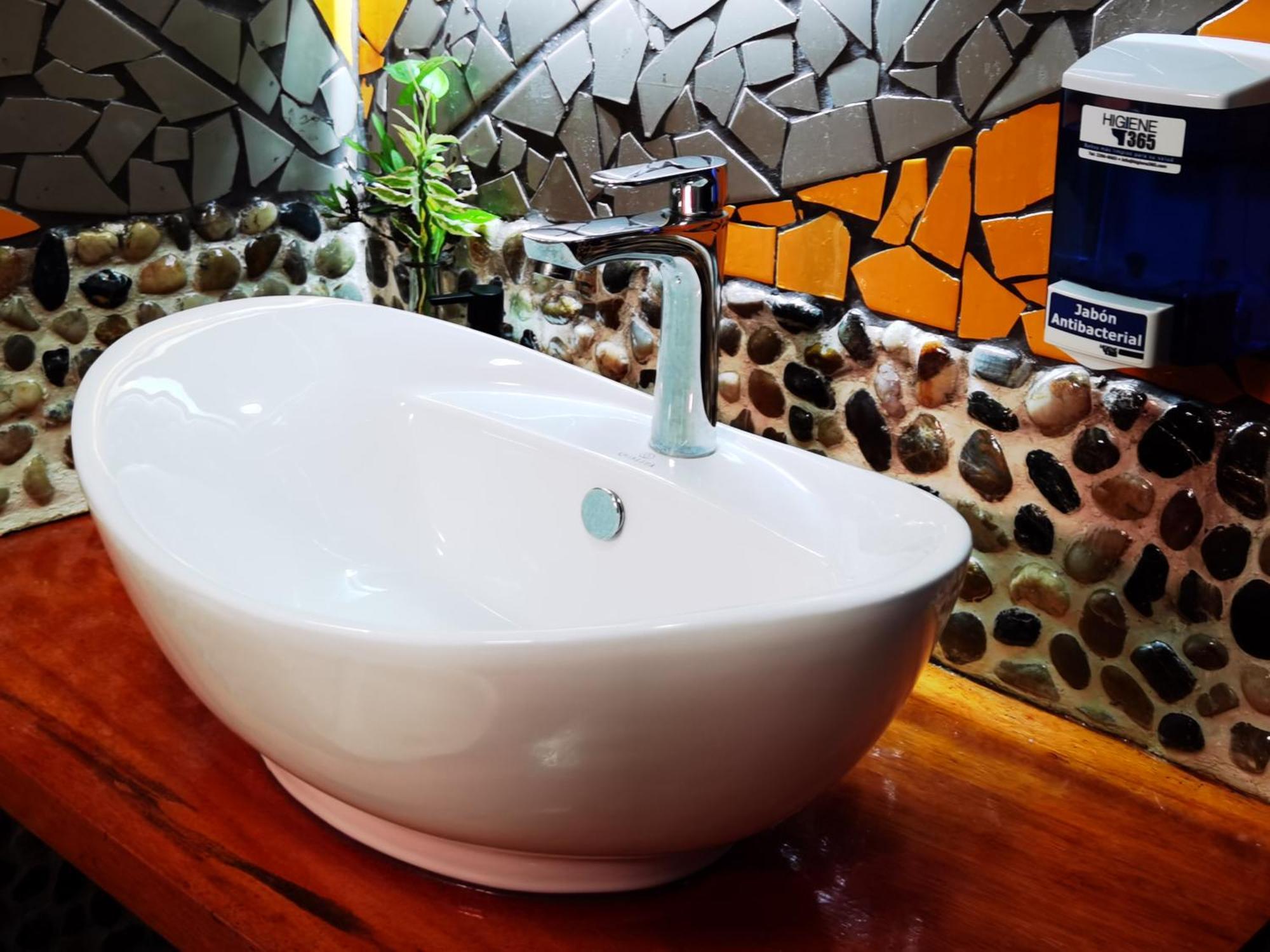 Sunrise House Bed & Breakfast Quepos Dış mekan fotoğraf