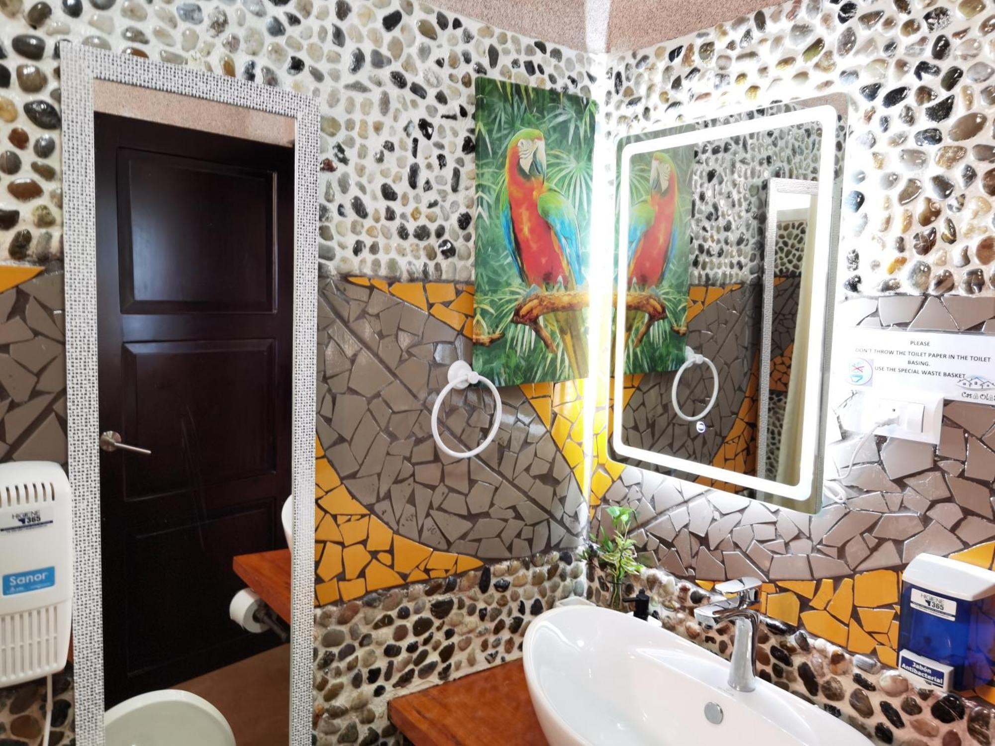 Sunrise House Bed & Breakfast Quepos Dış mekan fotoğraf